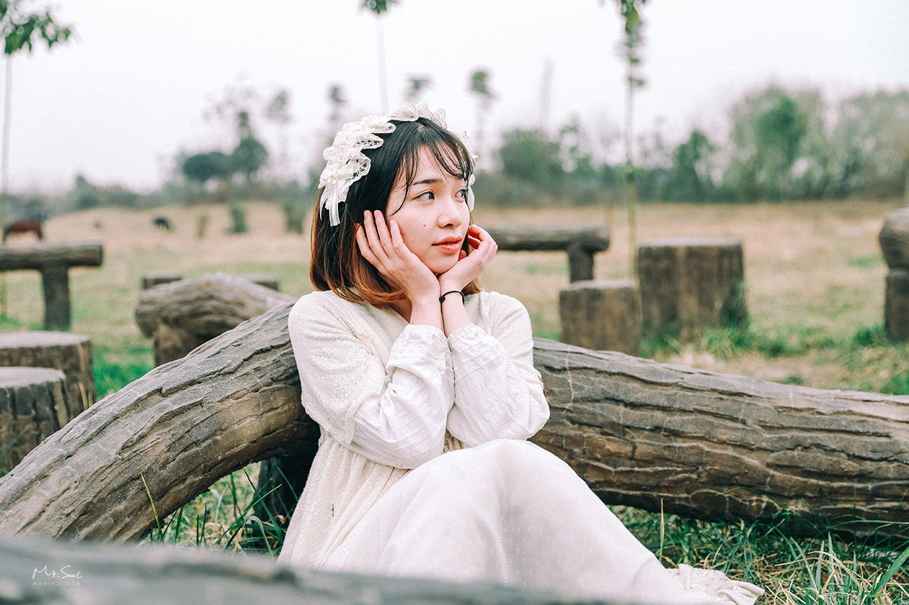 可爱的农场女孩